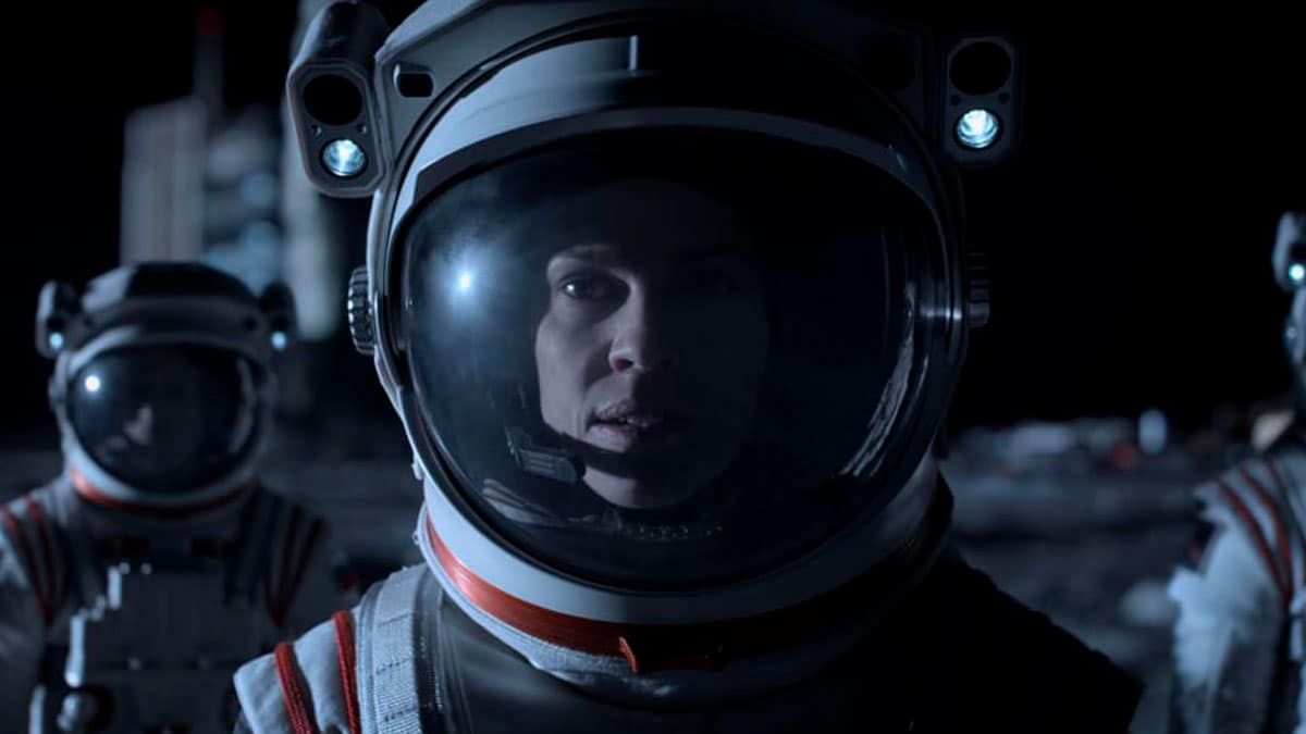 Away: disponibile il teaser trailer della serie Netflix con Hilary Swank