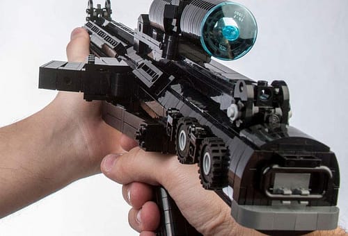 Il fucile degli Stormtrooper ricostruito con i LEGO