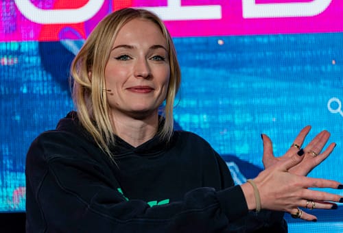 Sophie Turner racconta l’addestramento estremo per Tomb Raider